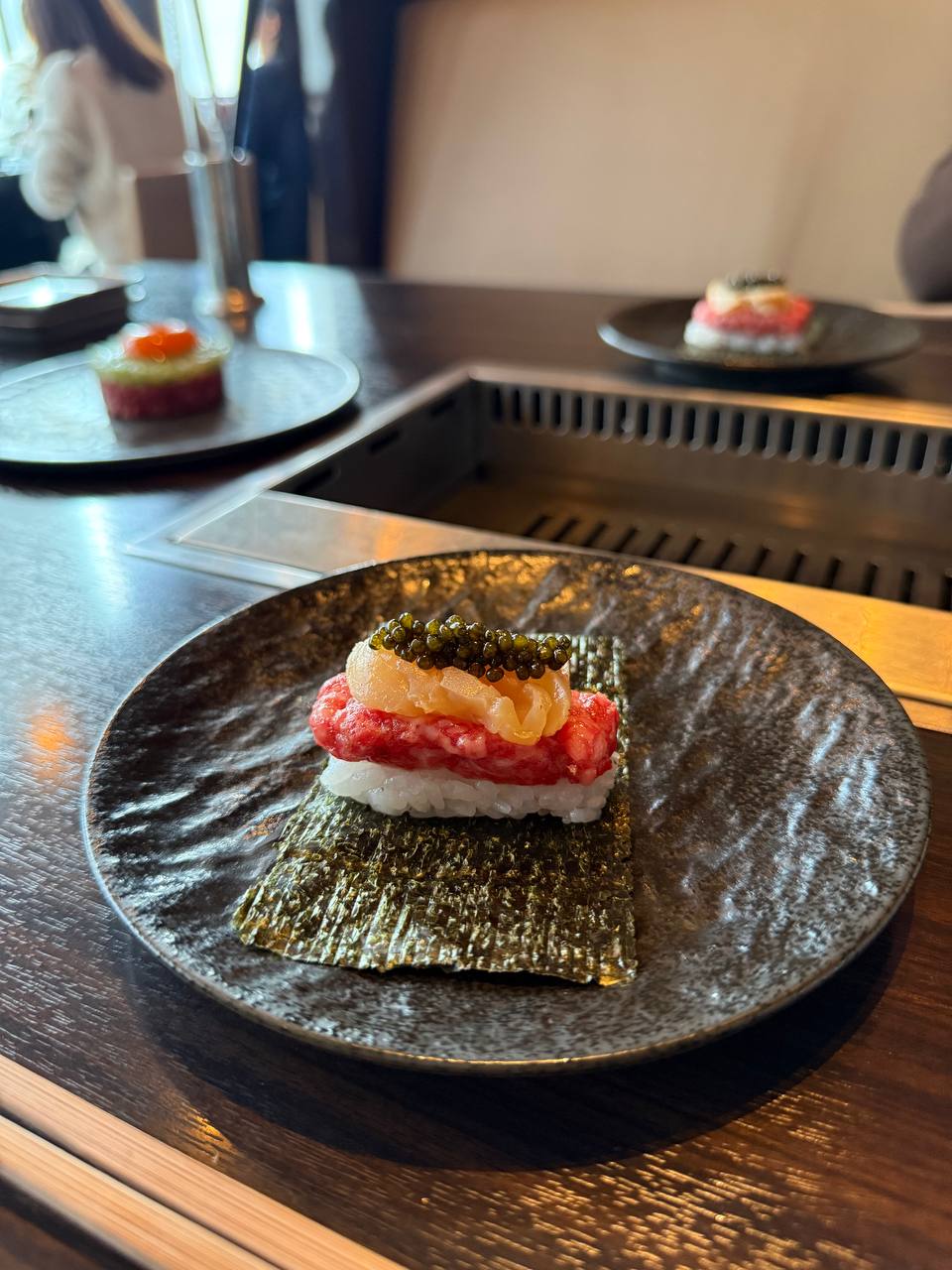 帆立貝赤身手卷 魚子醬